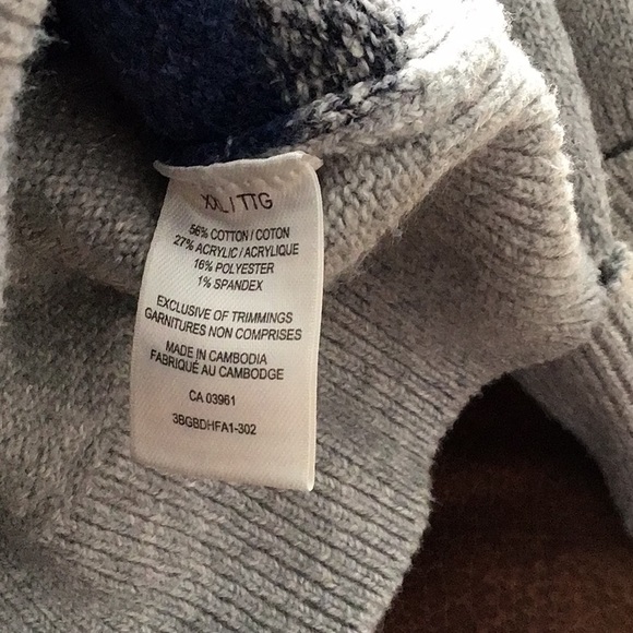 Denver Hayes, ladies knitted sweater, navy blue, blue, and gray stripes.XXL - Picture 5 of 7